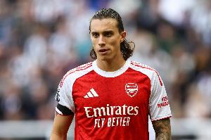 卡佩羅：卡拉菲奧里與拉莫斯很相似，唯一的不同是后者踢右邊