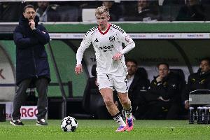 德天空：法蘭克福前鋒伯卡特肌肉拉傷，將缺席今年剩余比賽