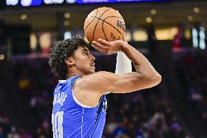 本賽季末節(jié)三分命中率Top10：克里斯蒂60.9%居首 太陽三分上榜