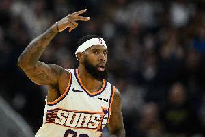 能進就是好球！奧尼爾弧頂打板三分命中 分差僅剩1分