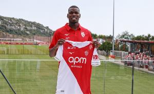 隊(duì)報(bào)：博格巴預(yù)計(jì)對(duì)巴黎時(shí)替補(bǔ)待命，前者放低姿態(tài)但影響力不減