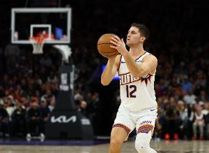 吉萊斯皮談扭傷腳踝：記分臺和球場之間有一點(diǎn)空隙&我踩了進(jìn)去