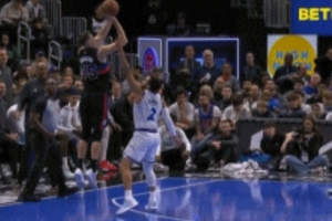 成名射手！鄧肯·羅賓遜干拔三分出手打成3+1