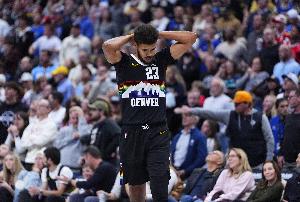 球隊演我？掘金輸?shù)谋荣惪s場均16.2分 而贏的比賽他場均9分