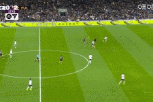 熱刺差點(diǎn)再丟球！波羅失誤，丘庫(kù)埃澤單刀過(guò)掉門將被范德芬鏟斷