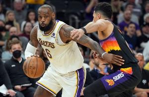 湖記：太陽場均搶斷聯(lián)盟第一 湖人失誤偏多 明天這一數(shù)據(jù)很關(guān)鍵