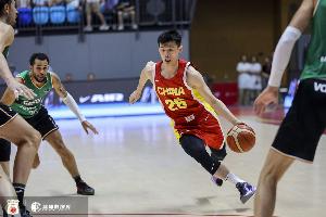 中國男籃本場12人名單中除王嵐嵚外11人出戰(zhàn) 正負(fù)值全部為負(fù)！