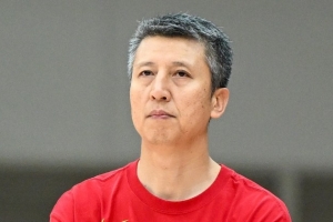 媒體人：中國(guó)男籃很多都是空位3分不中 基本功太糙的短板徹底暴露