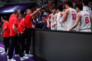 媒體人談男籃輸球：最后分差不能掩蓋過(guò)程的噩夢(mèng) 我愿稱之為慘案