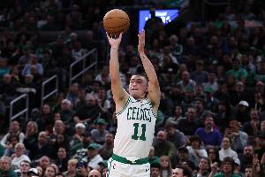 左右開弓！普理查德左右側(cè)翼各中一記加長三分&連得8分