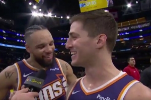 有點(diǎn)甜！狄龍to吉萊斯皮：小惡棍 小惡棍 打得真棒 我的小伙汁