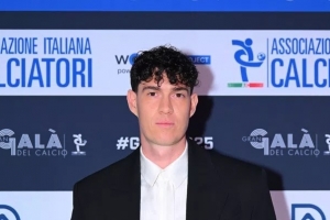 巴斯托尼：祝賀那不勒斯贏得上賽季意甲，這賽季國米爭取所有榮譽