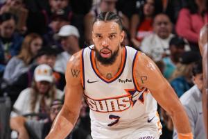 ??我得贏得老詹的尊重！狄龍半場16中11轟出23分！