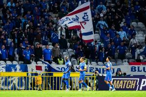 體壇總結(jié)申花：球隊賽季初未補強(qiáng)陣容，斯盧茨基戰(zhàn)術(shù)單一