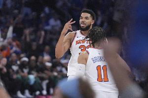 反客為主！尼克斯開場(chǎng)不到三分鐘14-2領(lǐng)先凱爾特人。