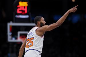 懸念回來(lái)了！布里奇斯頂著布朗命中三分 尼克斯12-0打停綠軍