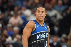 貝恩：這賽季剛開始對灰熊還有些生氣 但我對前隊(duì)友有很多愛