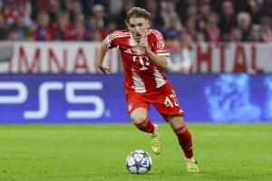 圖片報：紐卡斯?fàn)枴①Z克斯和法蘭克福等曾想挖17歲拜仁小將卡爾