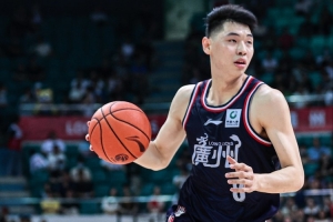 首秀得等等！媒體人：今晚對(duì)陣山西 廣東新援崔永熙和薩姆納缺席