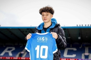 米體：米蘭再次派球探考察亨克中場卡雷查斯，轉(zhuǎn)會費至少要2500萬