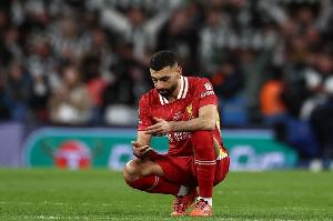 薩拉赫連場替補！斯洛特：我們不止需要首發(fā)11人，他有機會登場