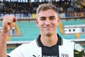 意媒：米蘭將在冬季引進新前鋒，看上菲爾克魯格和佩萊格里諾