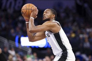 美記：馬刺計(jì)劃以?？怂?核心球員+選秀權(quán) 在2月構(gòu)建交易字母方案