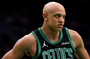 空中漫步！沃爾什中路突擊 起飛滑翔上籃打成2+1