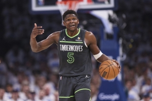 追夢(mèng)：愛(ài)德華茲下一步想成組織者 希望看到他單場(chǎng)8-10次助攻