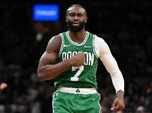 進(jìn)攻核心！杰倫·布朗本賽季場(chǎng)均29分 得分+助攻創(chuàng)造41.6分