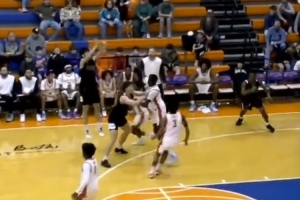 沖擊力十足！張博源15中6得18分9板2助 三分4中1