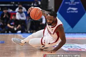 予取予求！諾威爾26中14砍全場(chǎng)最高39分 三分6中4