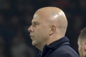 今日趣圖：紅色英超球隊(duì)功勛替補(bǔ)后不滿荷蘭光頭教練，這集我看過(guò)