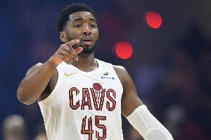 錯(cuò)失機(jī)會(huì)！米切爾絕平三分可惜打鐵