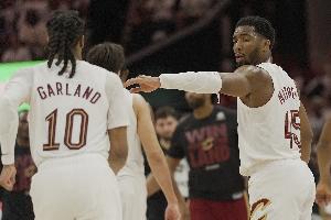 什么原因？騎士上賽季前25場21勝4負(fù) 本賽季14勝11負(fù)