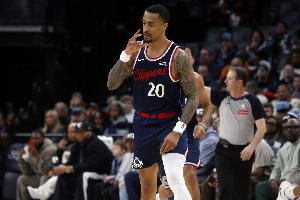 科林斯：我對保羅充滿愛和尊重 今天他不在這里確實安靜了很多