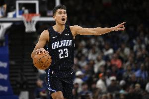 替補(bǔ)火力！席爾瓦9投4中&三分4中2得到11分7板2助 正負(fù)值+8