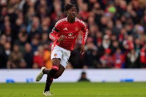 那不勒斯總監(jiān)：引進(jìn)梅努需要做出正確評(píng)估，看看接下來(lái)會(huì)發(fā)生什么