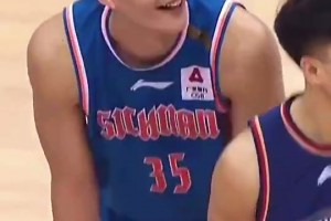 張鎮(zhèn)麟可能加盟上海？辦訓(xùn)練營(yíng)被罵上熱搜，訓(xùn)練營(yíng)收費(fèi)4300-7900元