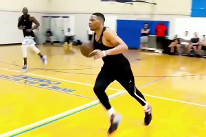 艾弗森vs威少，誰歷史地位更高？楊毅：AI技術更強，威少身體更好