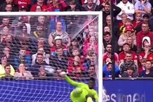 判若兩人！網(wǎng)友曬奧納納國米賣家秀和曼聯(lián)買家秀??