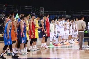 庫(kù)里接球投籃姿勢(shì)來(lái)了，投籃美如畫(huà)！