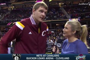 哈哈！名場(chǎng)面：莫茲戈夫不小心在采訪中說(shuō)了俄語(yǔ)！