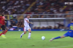 ??S-希門尼斯單刀沒有打進！解說員激情吶喊后:這球偏的有點多