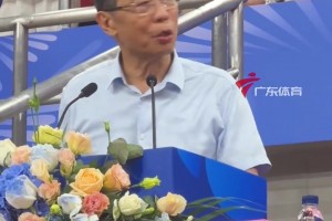 鐘南山談男籃亞洲杯奪亞軍：胡明軒最后一投可惜啦 但精神非常好