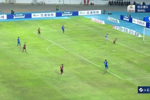 這球什么水平？南通隊精彩傳切撕開防線，蘇州隊門將力保城門??