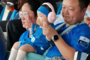 每日一賢！小鄧和比塞克的突然關(guān)心讓短視頻小姐姐措手不及??