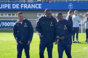 猜猜聊的啥？??圖拉姆：凳子你居然比姆巴佩更早拿歐冠和金球