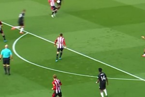 太驚人了！姆伯莫兩記不講道理的進(jìn)球！