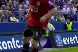 魯尼：誰年輕踢球不想秀一秀！